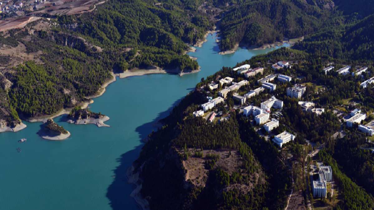 Herkes bu üniversitelerin hayalini kuruyor! İşte Türkiye'nin en güzel kampüse sahip üniversiteleri…