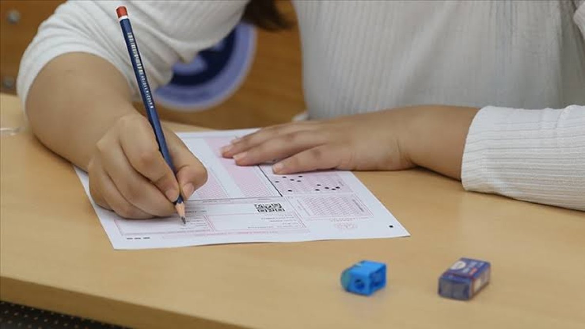 YKS puanı düşük olanların seçeceği en iyi bölümler! İşte 4 yıllık ve 2 yıllık bölümler