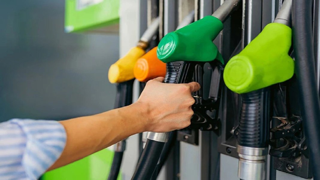 Akaryakıta ÖTV zammı yansıdı: Benzine 2 lira 21 kuruş motorine 2 lira 7 kuruş: 20 Temmuz 2024 akaryakıt fiyatları...