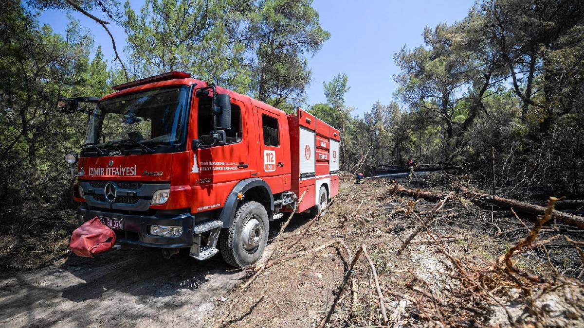 İzmir İtfaiyesi orman yangınlarına karşı 7 gün 24 saat nöbette