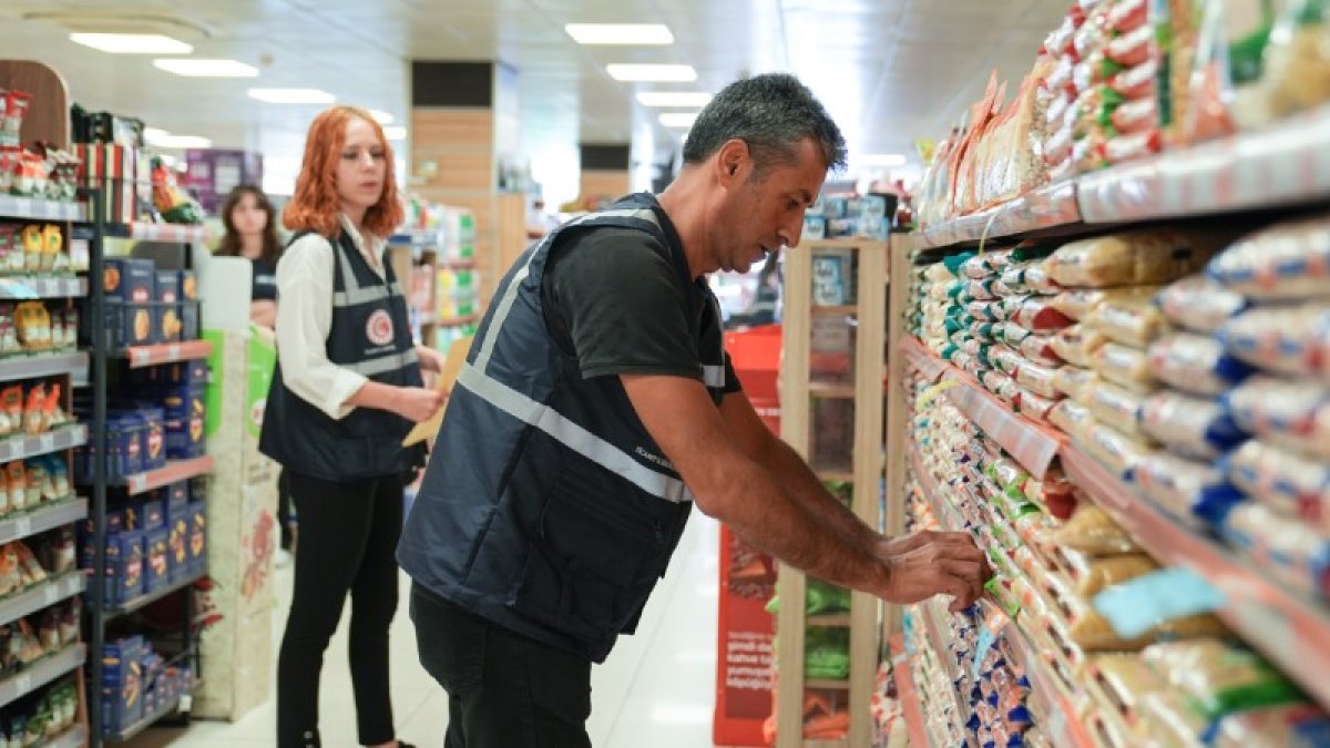 İstanbul'un tüm ilçelerinde denetim: 10 bin üründe aykırılık tespit edildi