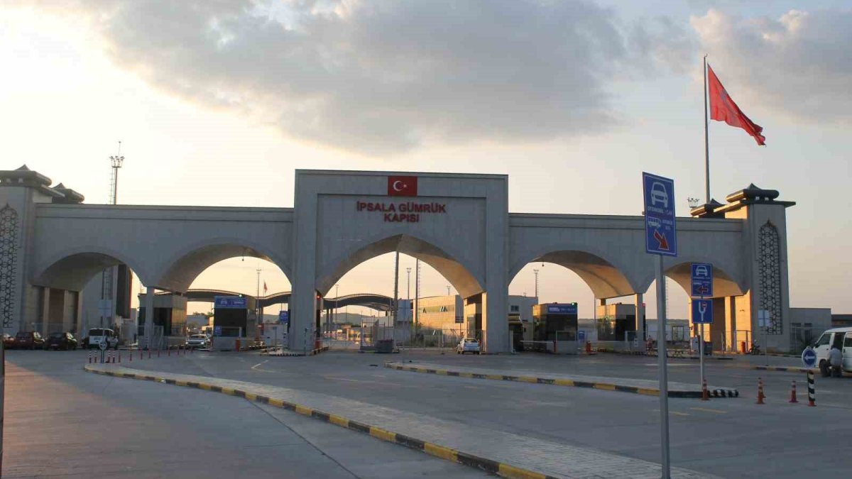 Edirne’de 4 suç makinesi Yunanistan’a kaçamadan yakalandı