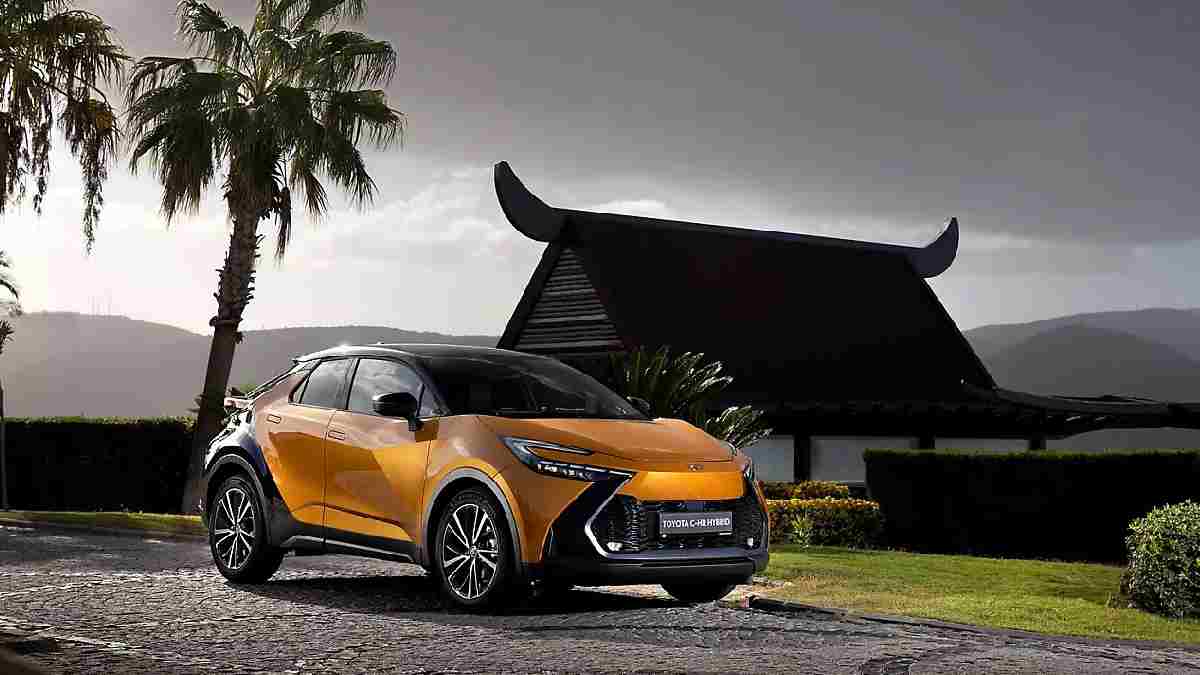 Türkiye'nin ilk yerli üretim otomobili! Ülkemizde üretilip Avrupa'ya gidiyor: İşte Toyota C-HR incelemesi