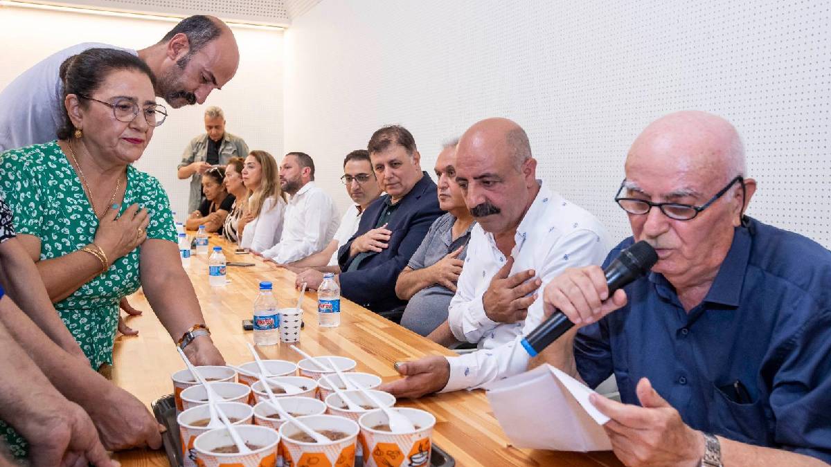 Başkan Tugay Balçova Cemevi’nde aşure lokmasına ortak oldu