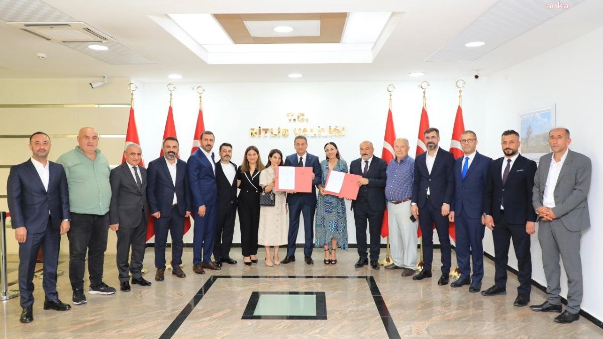 Dünya İnsani Dayanışma Derneği 11’inci köy okulunun temelini Bitlis’te attı