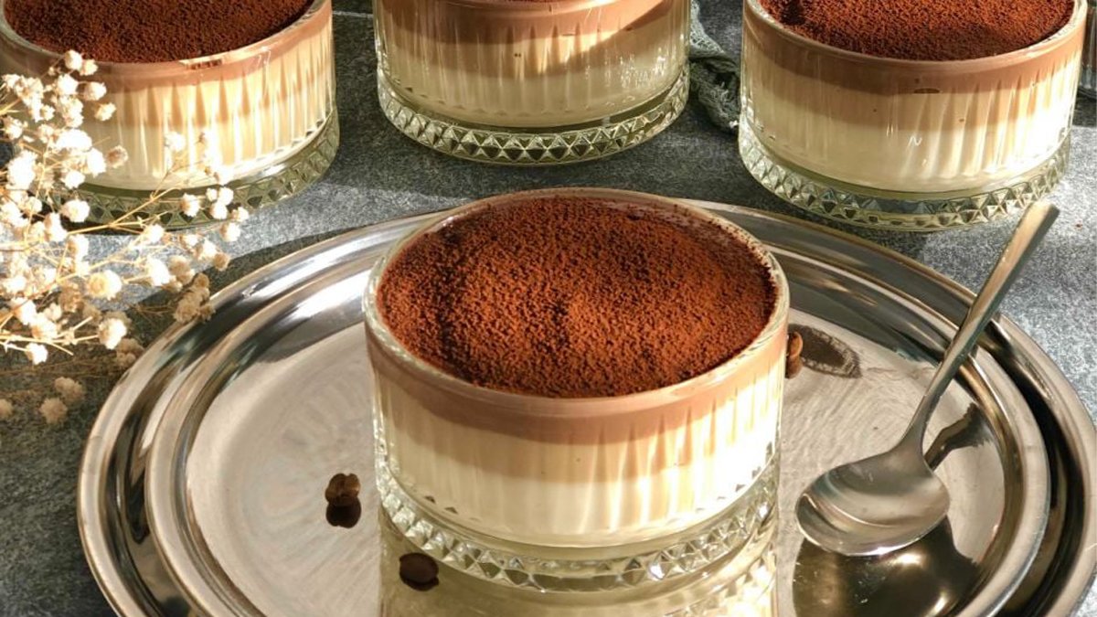 Malzemesi az ve hafif tatlı: Kahveli muhallebi tarifi: Pastanelerde olsa yok satar