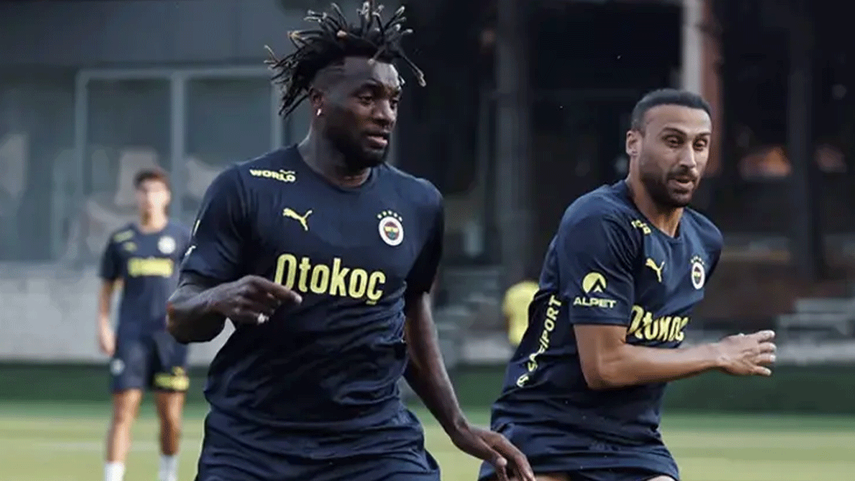 Fenerbahçe'de Saint Maximin sakatlandı