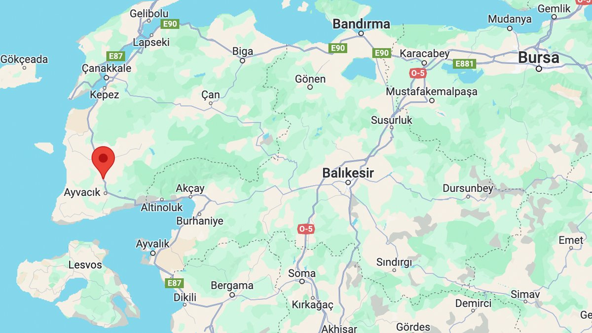 Çanakkale'de korkutan deprem: İstanbul'da da hissedildi