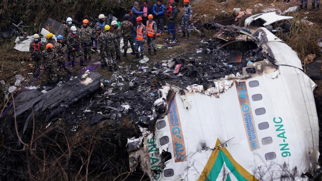 Nepal'de uçak düştü! Çok sayıda ölü var