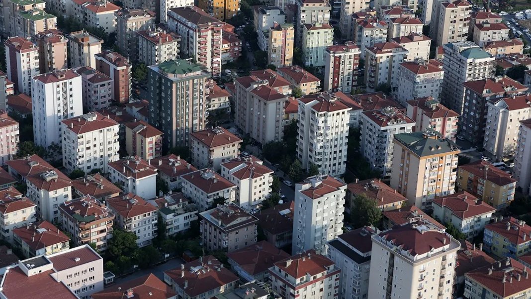 Konut fiyatları düşmeye devam ediyor: Talep olmayınca değişiklik kaçınılmaz oldu