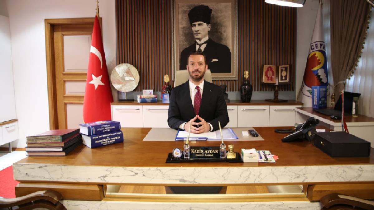 Ceyhan Belediye Başkanı Kadir Aydar'dan "24 Temmuz Gazeteciler ve Basın Bayramı" mesajı