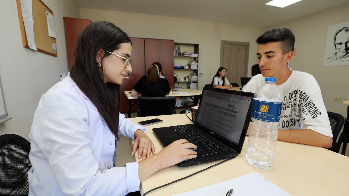 Yenimahalle’den öğrencilere tercih desteği