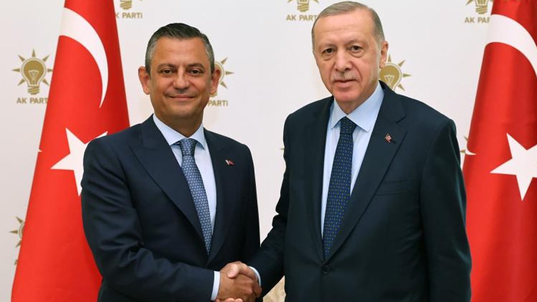 AK Partili isim açıkladı: Erdoğan ve Özel o tarihte görüşebilir