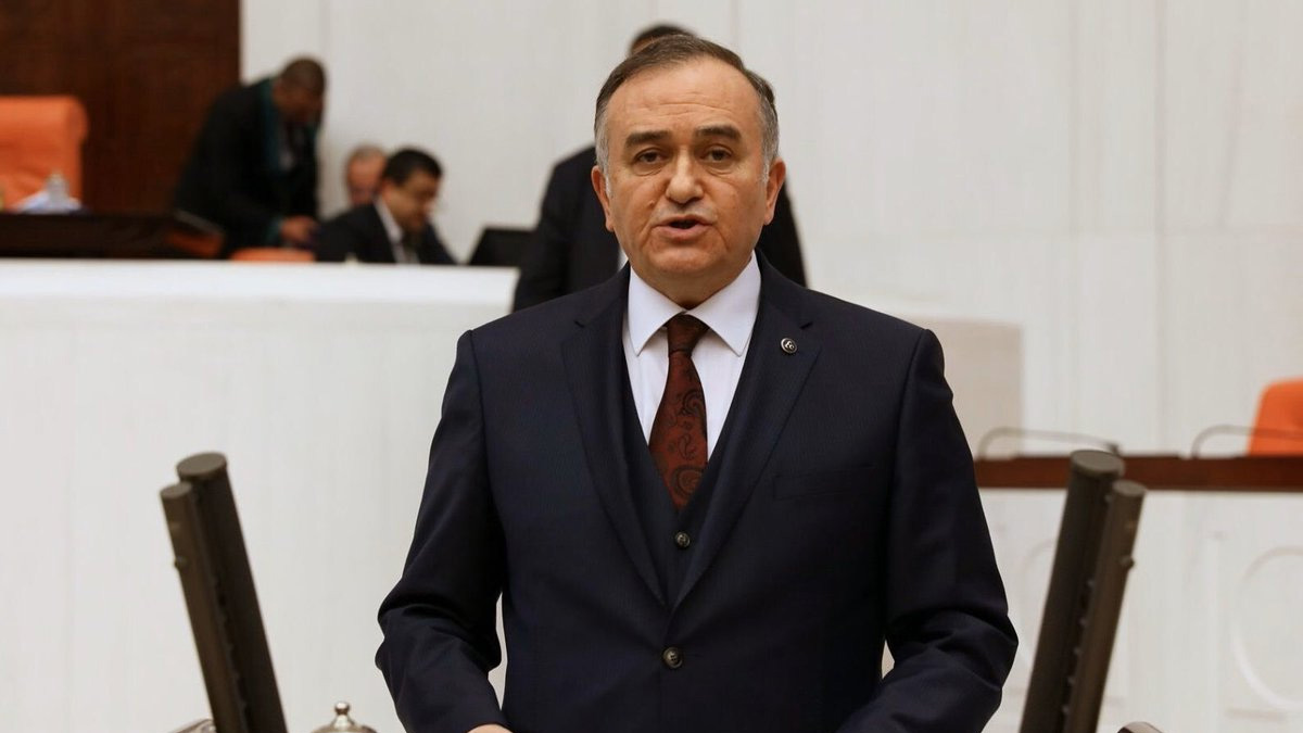 MHP'li Erkan Akçay hastaneye kaldırıldı: Ameliyat olacak