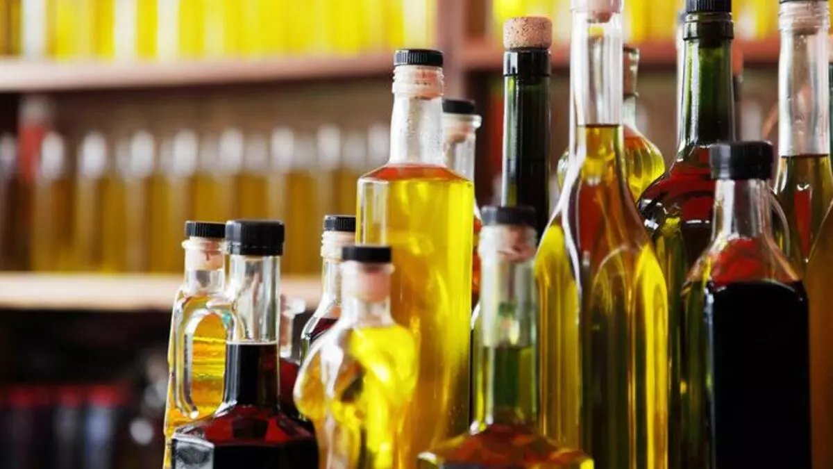 Huniniz yoksa yağı böyle doldurun! Hiçbir yere damlamıyor: Hunileri çöpe attıracak yöntem