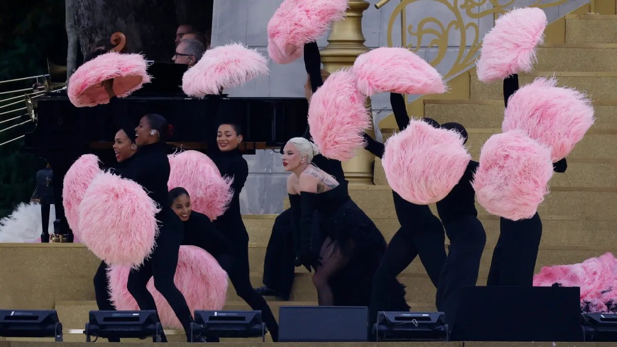 Paris Olimpiyatları'nda Lady Gaga'nın sürpriz performansı