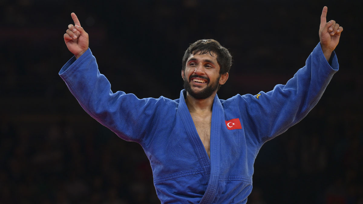 Milli judocu Salih Yıldız, Paris 2024'te yarı finale yükseldi