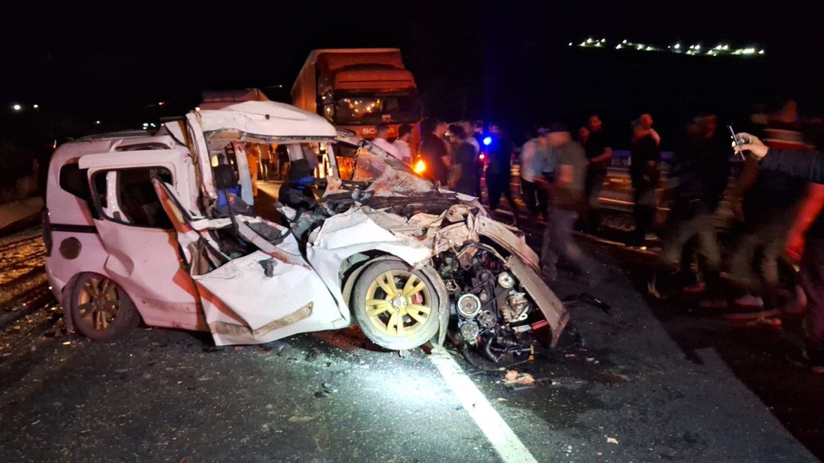 Erzincan'da korkunç kaza: Üç can bir aileden gitti