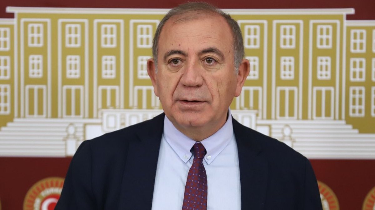 Gürsel Tekin’den İçişleri Bakanı Yerlikaya’ya: “Uyuşturucu sadece torbacı operasyonlarıyla çözülecek bir sorun değil”