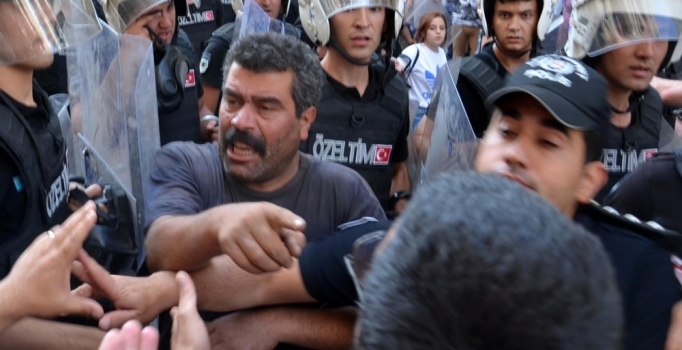 Olaylı LGBTİ eylemi, Lut Kavmi'ni TT yaptı