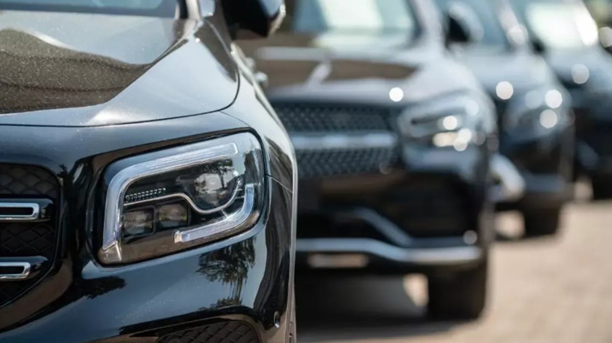 Maliye lüks araç sahiplerinin peşinde! 7 bin 885 lüks araç tespit edildi