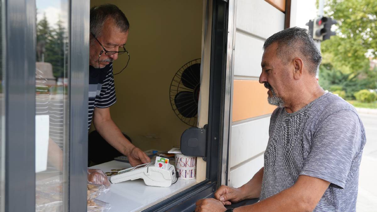 Halk Ekmek büfelerinde kredi kartı dönemi
