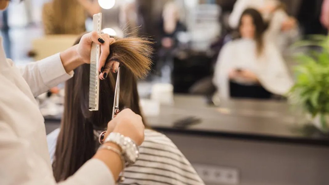 Kuaför ve berberlerde yeni uygulama yürürlüğe girdi: Tatil gününde dükkanını açana ceza