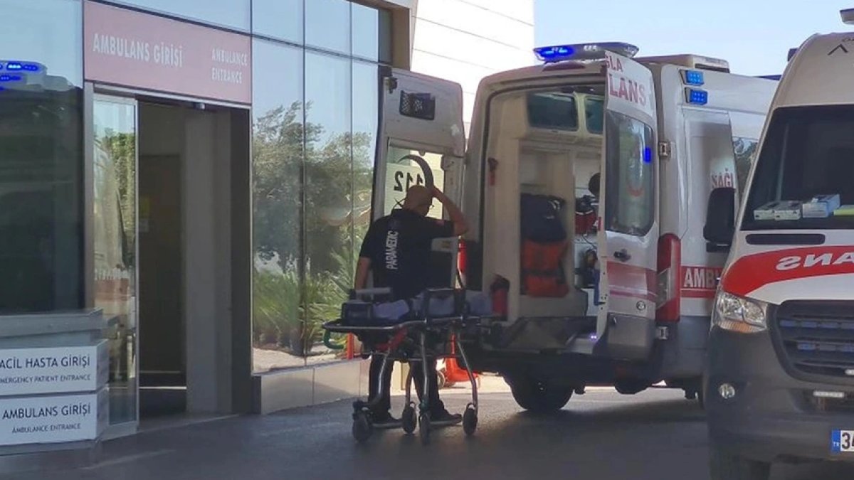 Çorum'da lisede panik! 18 öğrenci hastaneye kaldırıldı