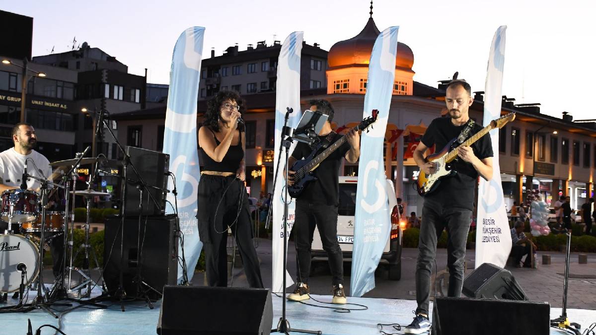 Büyükşehir’den, Milli Kuvvetler’de muhteşem konser