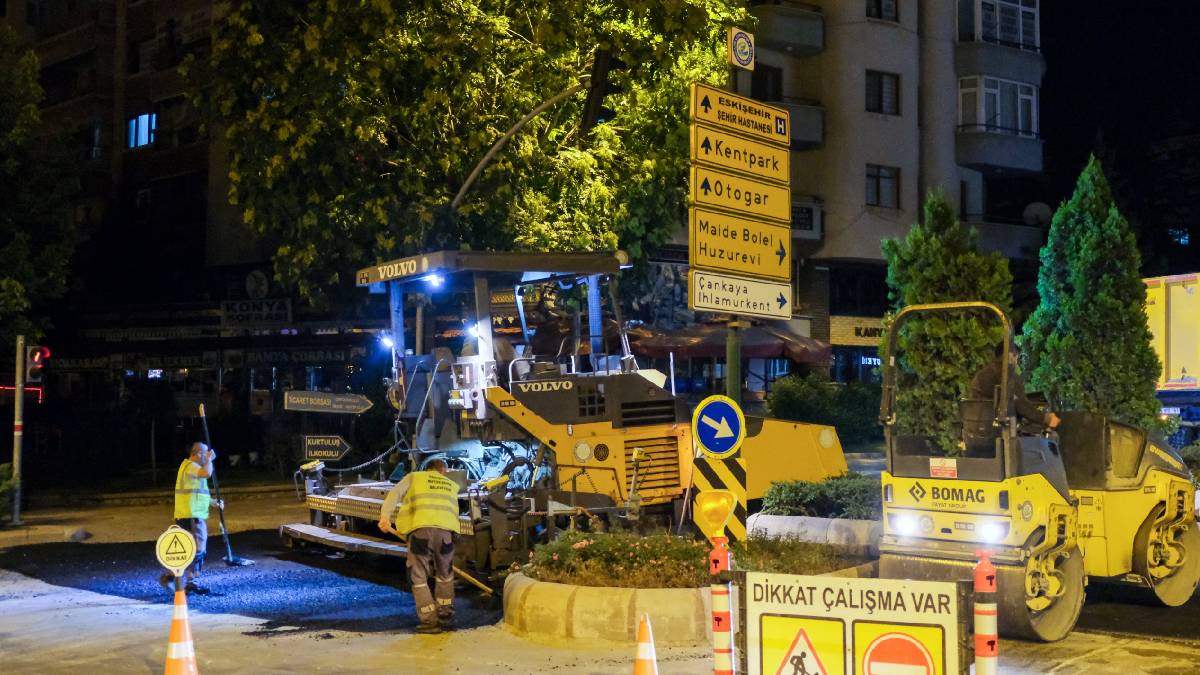 Şehir uyurken Büyükşehir mesaide