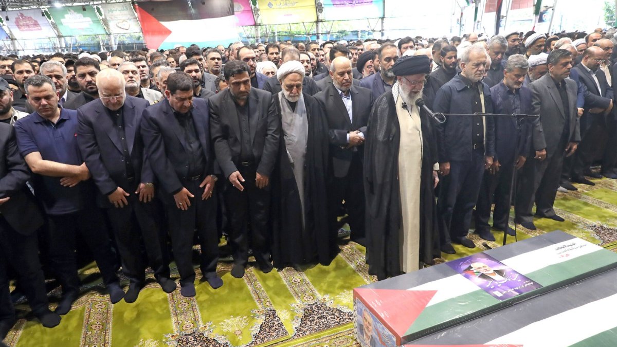 Haniye için Tahran'da cenaze töreni