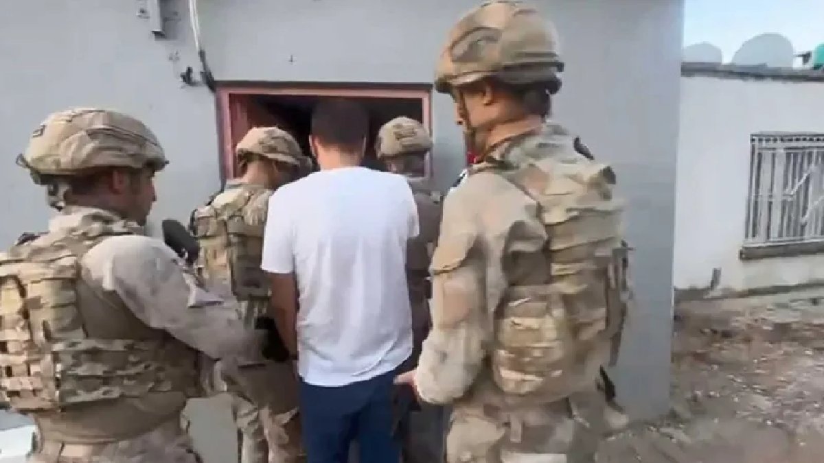 Diyarbakır'da ‘halay ‘ operasyonu: 5 gözaltı, 2 kişi aranıyor