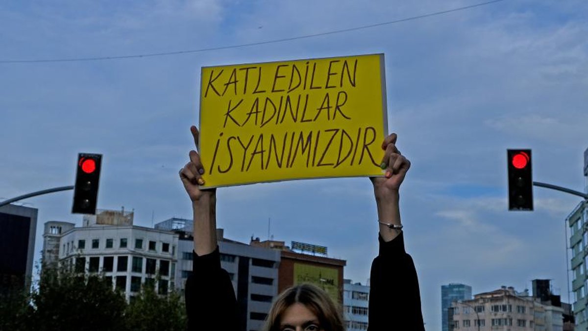 Önlenmeyen kadın cinayetlerinin adresi bu kez Siirt: Eski eşini bıçakla katletti