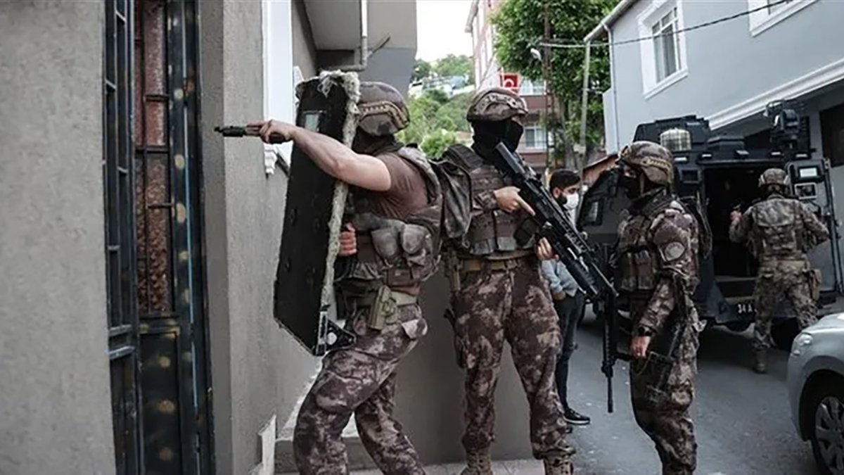 26 ilde IŞİD operasyonu: 99 gözaltı