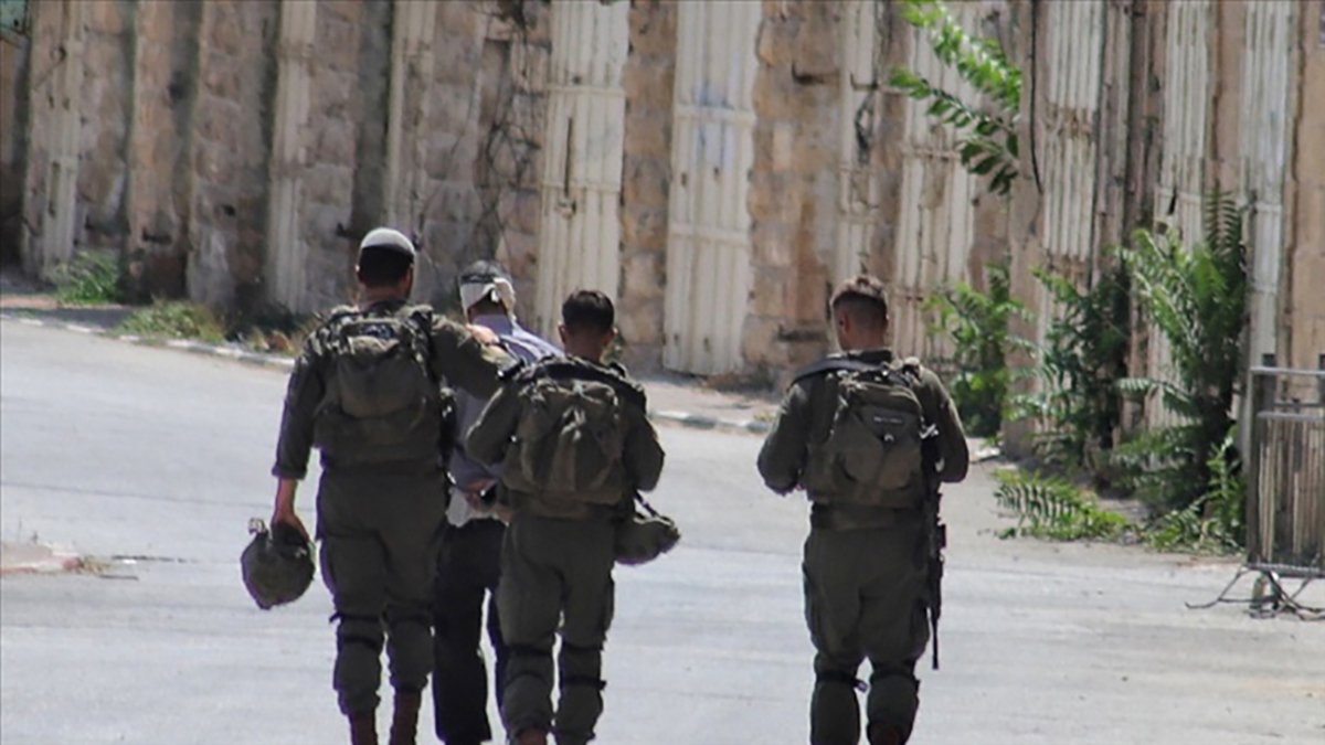 İsrail'in gözaltı zulmü! 250'si çocuk binlerce Filistinli hapiste