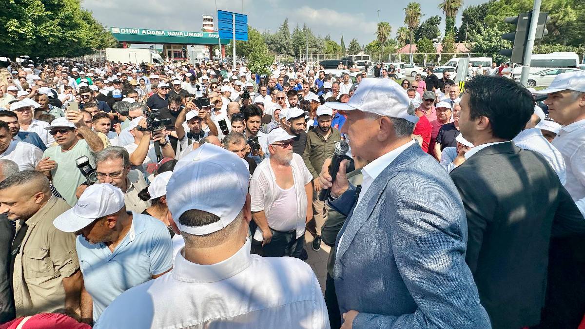 Başkan Zeydan Karalar: “Adana Havalimanı kapatılmasın, bölge iki havalimanının hizmeti için uygun büyüklüğe ve nüfusa sahip.”