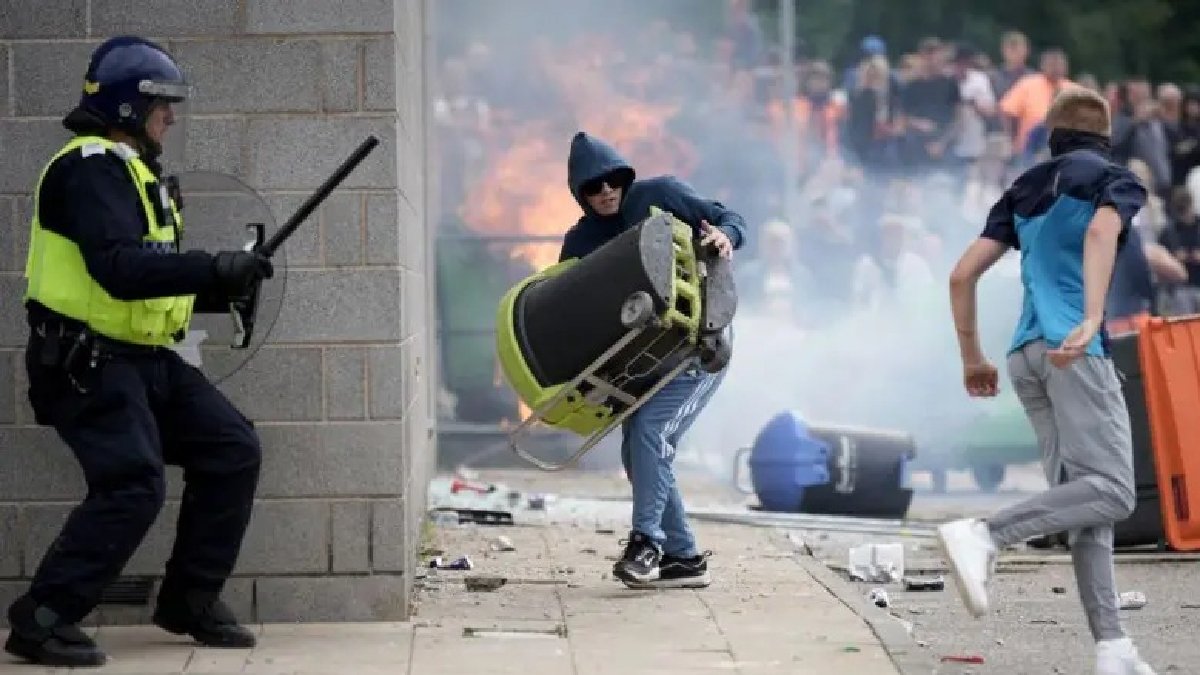 Sİnan Baykent: “Avrupa’daki Müslümanlar koordineli bir saldırı altında”