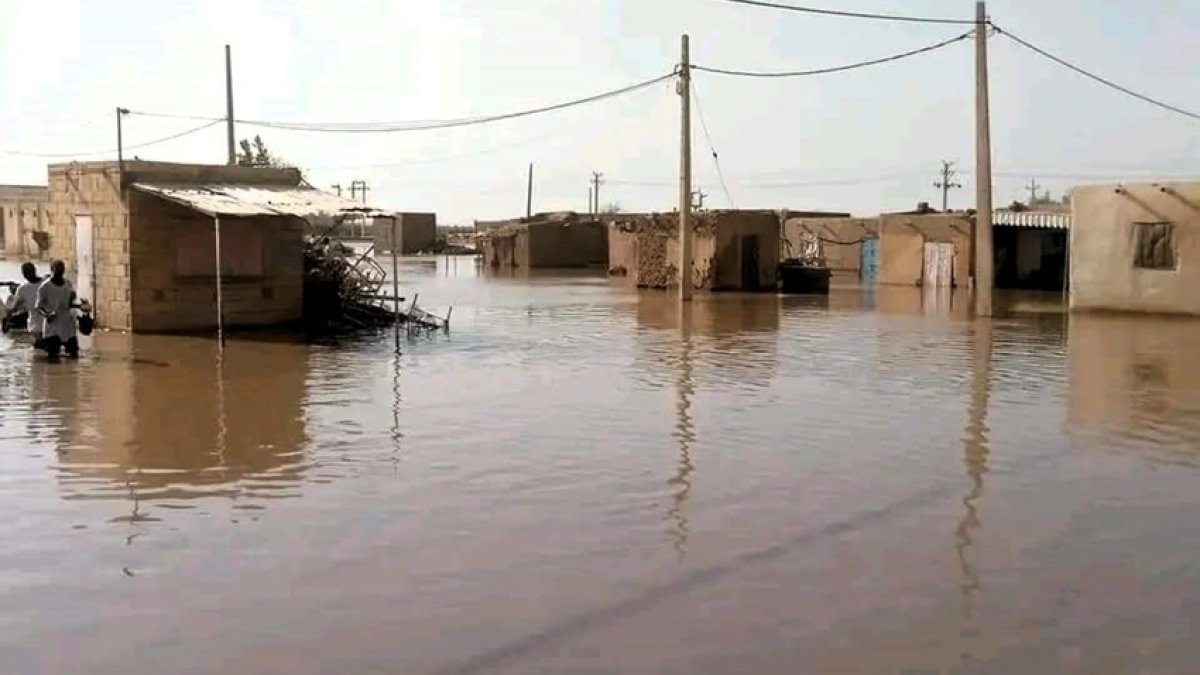 Sudan'da sel felaketleri, büyük bir yıkıma yol açtı: 32 kişi hayatını kaybetti ve 107 kişi yaralandı