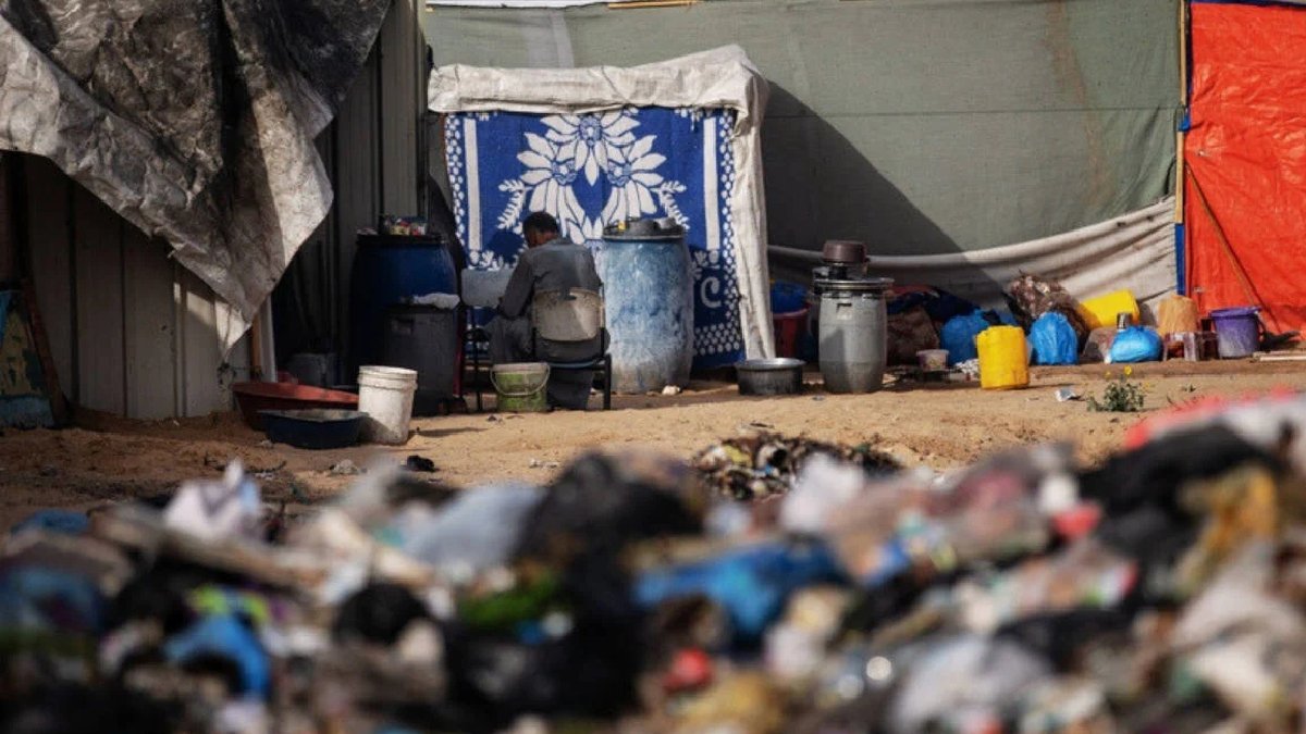 'Gazze'de Savaş ve Çöp' raporu yayımlandı:150 futbol sahasından fazla çöp birikti