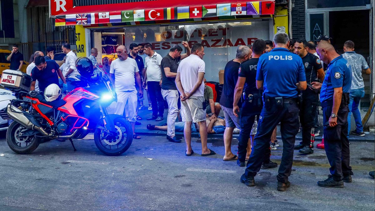 Taksicilerin 'yolcu' tartışmasında yumruklar konuştu: 3 kişi yaralandı