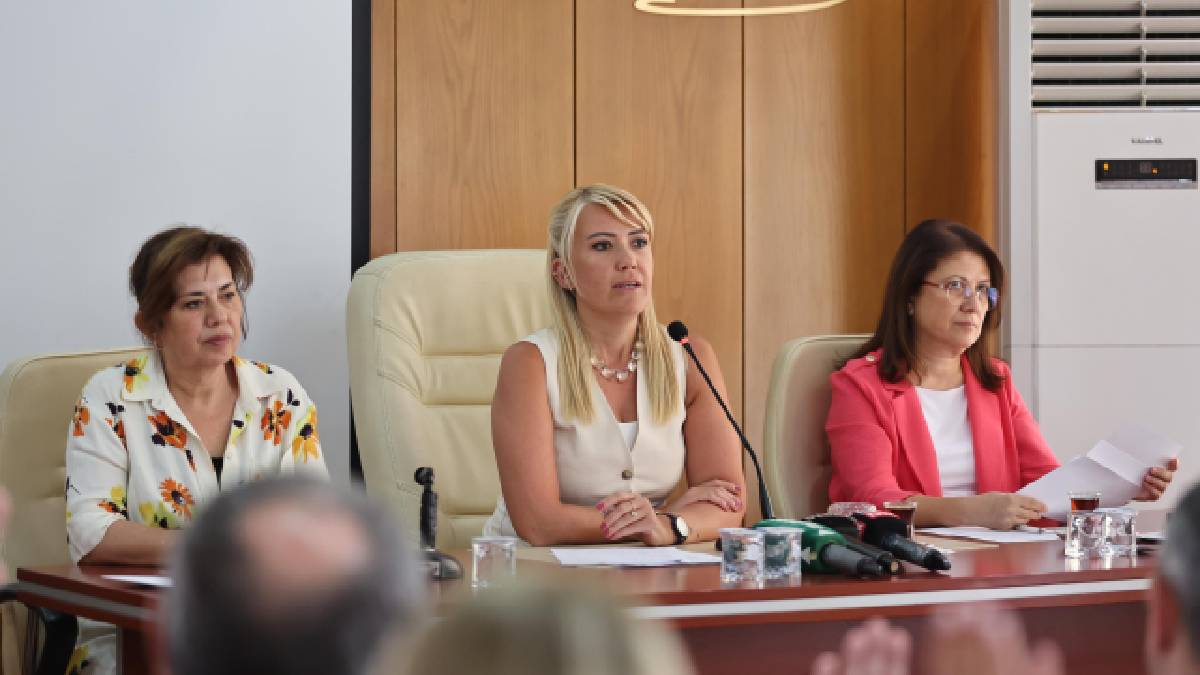 Merkezefendi Belediyesi’nden öğrencilere öğrenim desteği yardımı