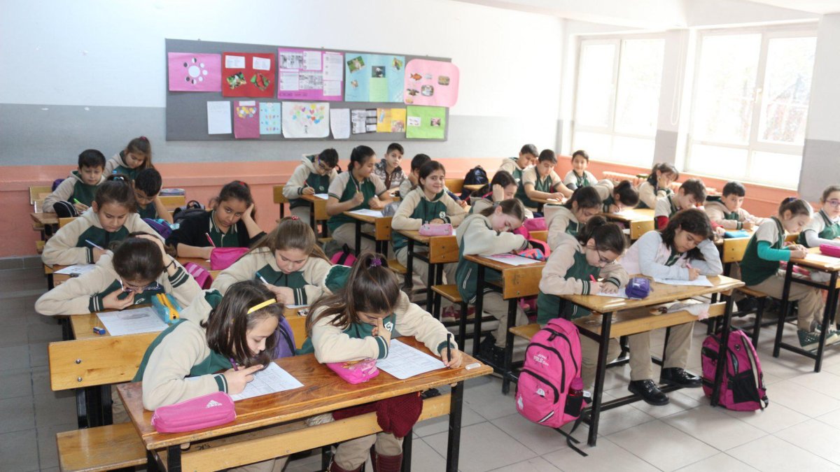 Eğitim artık lüks oldu: Harcamalardaki yüzde 104.5'lik rekor artış velileri çıkmaza sürüklüyor