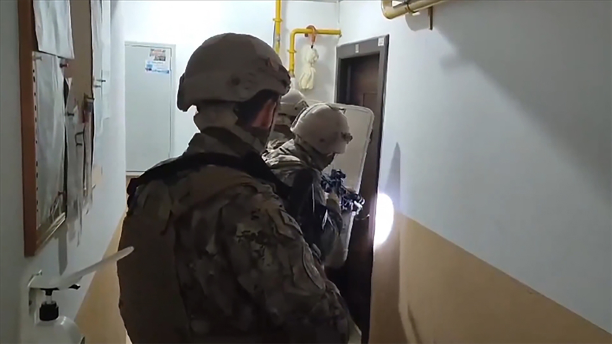 4 ilde organize suç örgütlerine darbe: 30 şüpheli yakalandı