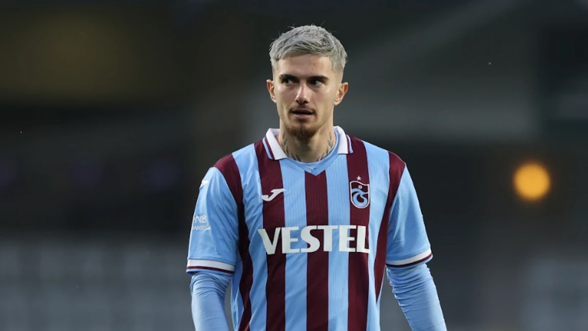 Trabzonspor'dan ayrılmıştı: Berat Özdemir Süper Lig'e geri döndü! Yeni takımı herkesi şaşırttı...