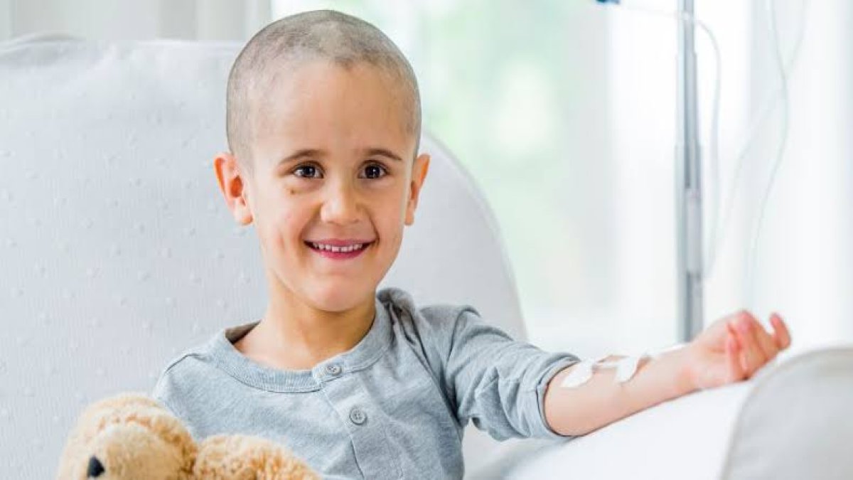 Çocuğunuz ayda 12 sosis yiyorsa doktora koşun! Lösemi olabilir