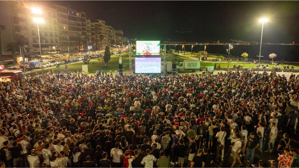 İzmir’de “Filenin Sultanları” için dev heyecan