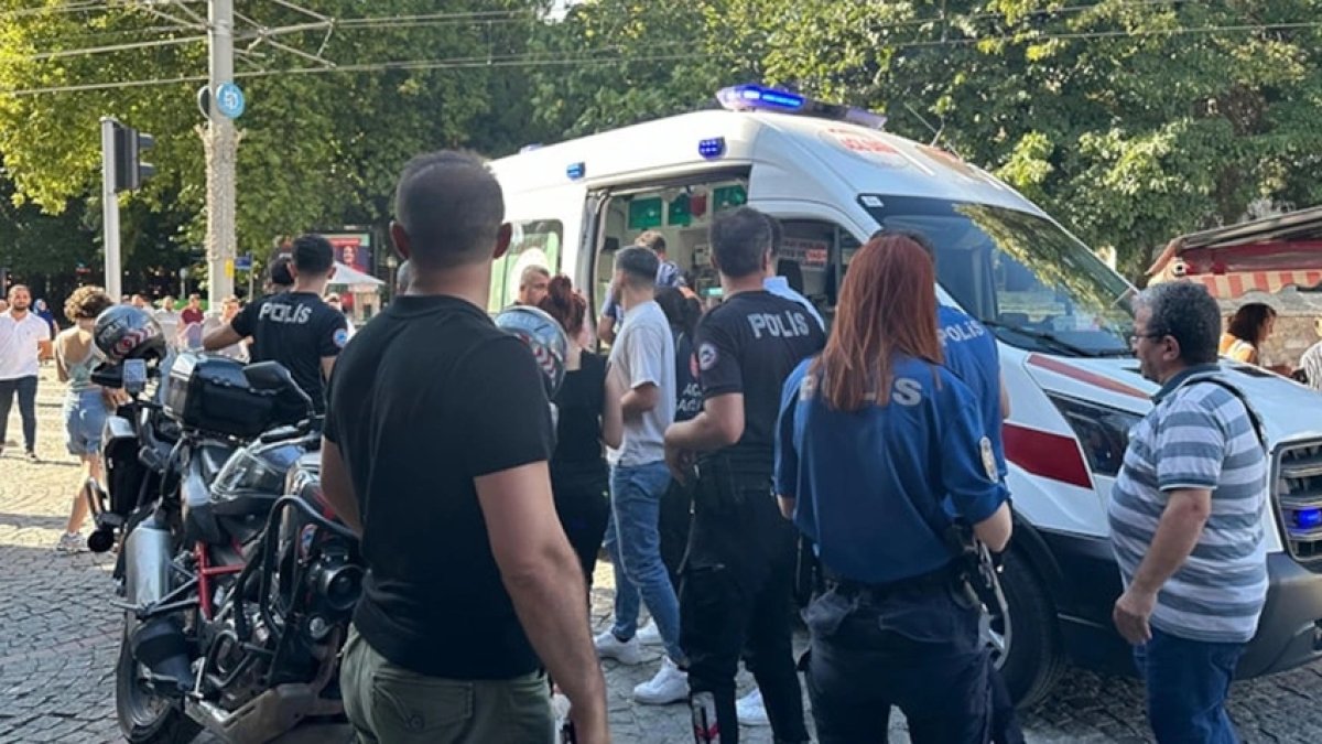 İzmit'te dehşet anları: Bıçaklı saldırgan dört kişiyi yaraladı