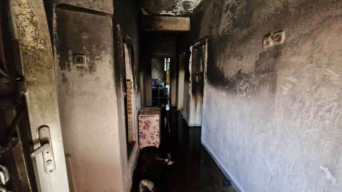 4 çocuk annesi kadın, ateşe verdiği iddia edilen evde ağır yaralandı!