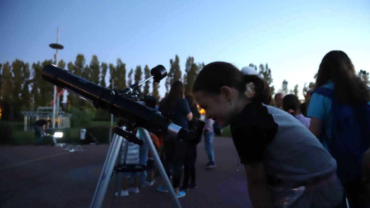 Gökyüzü meraklıları gece gözleminde buluşacak