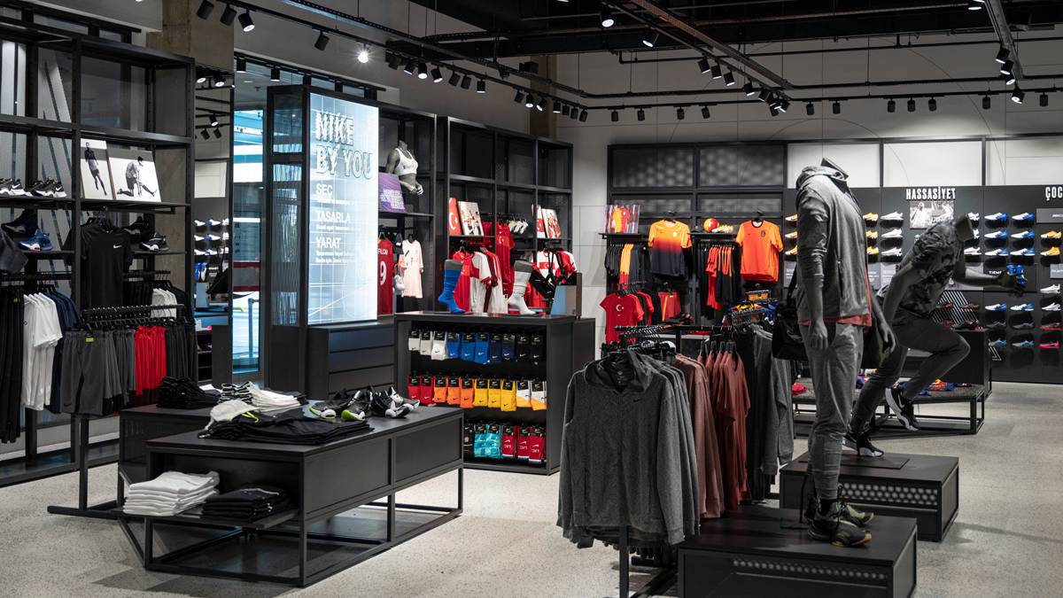 Türkiye'de çok tutulan markaydı! Ünlü firma internet satışlarını durdurdu, artık herkes mağazasından alacak